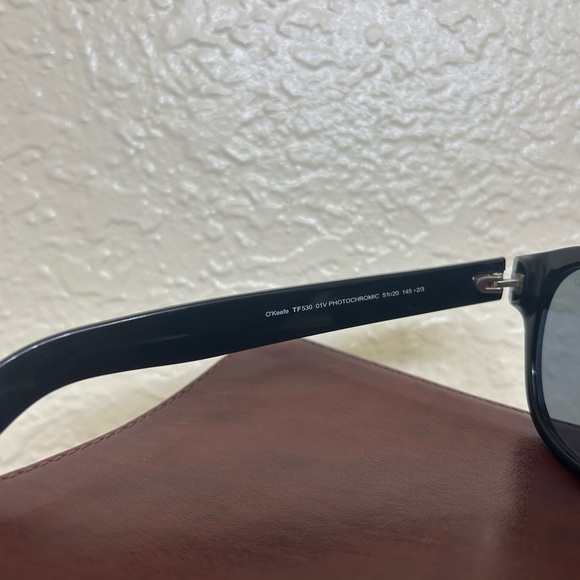 Tom Ford shades - Picture 2 of 5